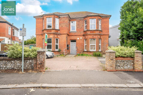 Studio flat on Southey Road, Worthing, BN11, £995/mo