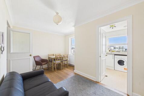 Brighton Road, Lancing, BN15 8EY photo 4