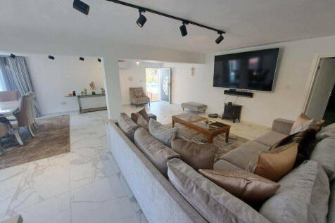 Living area - ground