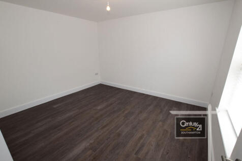 |Ref: R199597|, Winchester Road, Southampton, SO16 6UL photo 4