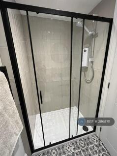 Studio b En-Suite