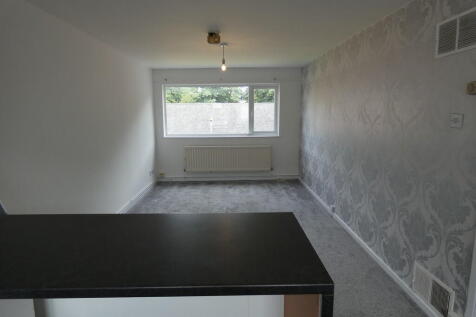 Villa Court, Madeley photo 5