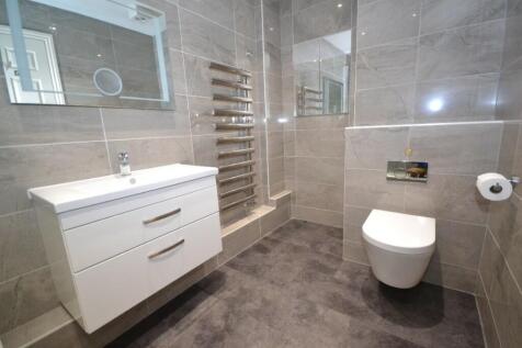 En Suite Shower Room