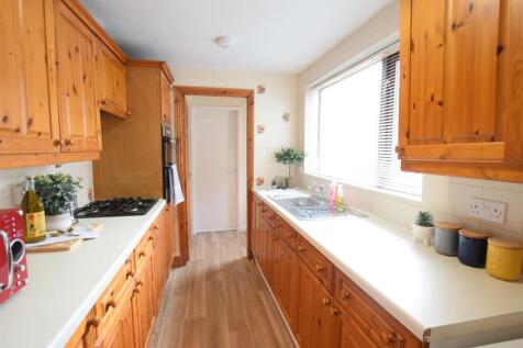 27/28 - Rudgard Lane - Student House photo 4