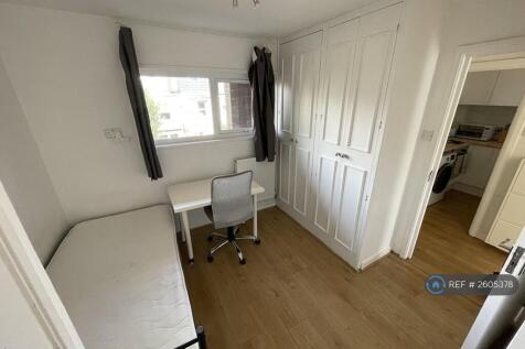 Double Bedroom Two ¿ Another View