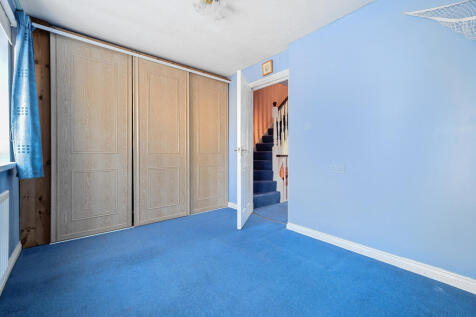 1316925-7-685d970...