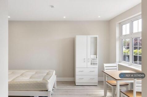 Kingston Road, Epsom, KT19 photo 4