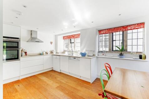 90686_Flat 18 Gyd...
