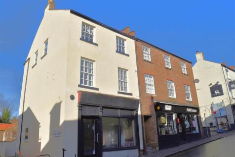 2 Bedroom Flat in HG4 1BA