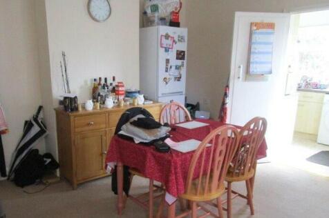 High Firs Road - Sholing photo 4