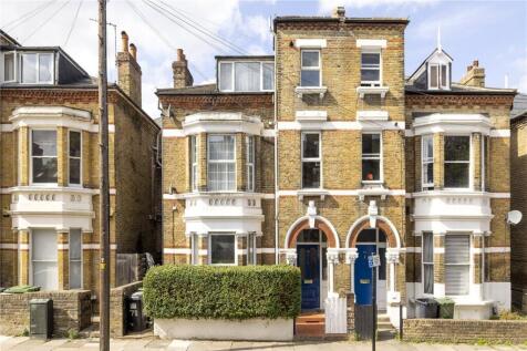 1 BEDROOM FLAT