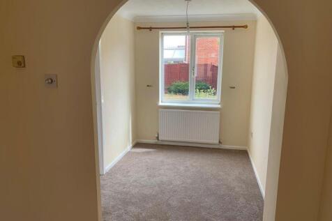 MEDWAY DRIVE photo 4