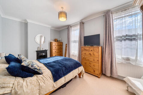 1357152-4-68d589b...