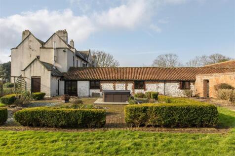 Highcliffe Manor External-12.jpg