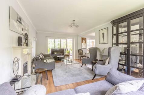 Woodlands Close, Gerrards Cross, SL9 photo 3