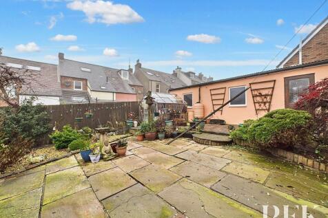 Rear Garden &amp; Garage