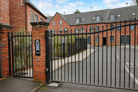 Gated access.JPG