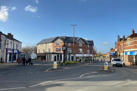 Retail Property (high street) to rent Image 8