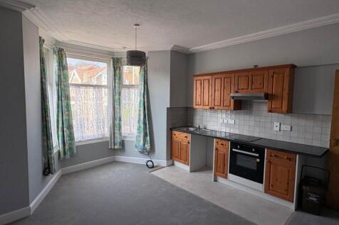 Milton Road, Weston-super-Mare, North Somerset photo 3