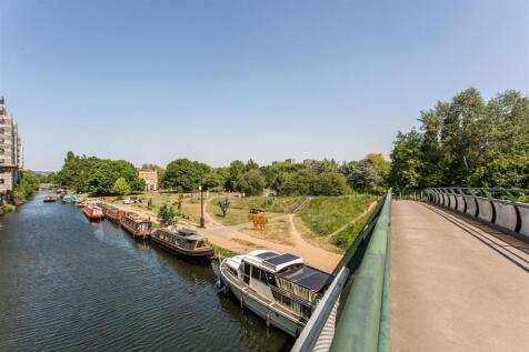 Bridge into Mile End Park