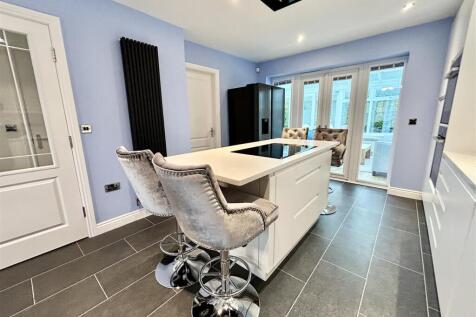 Kitchen/Dining Room View Six