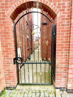 gate.jpg