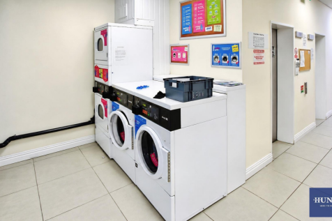 80b5a952-Bright 20Communal 20Laundrette 20Interior
