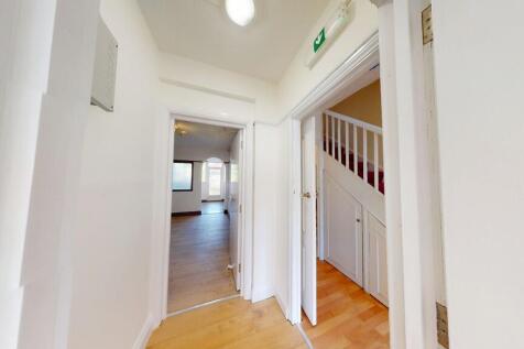 204-Manor-Way-052...