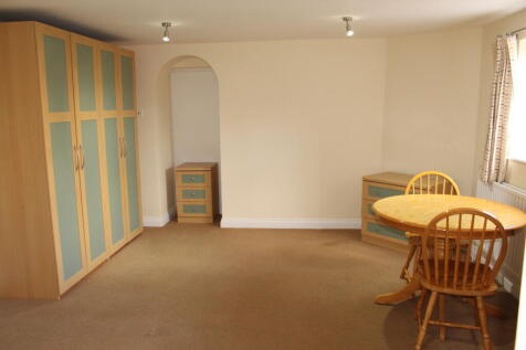 Croft Road, Godalming, Surrey photo 4
