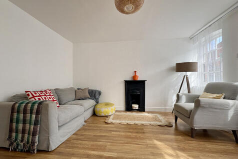 Lounge West Place
