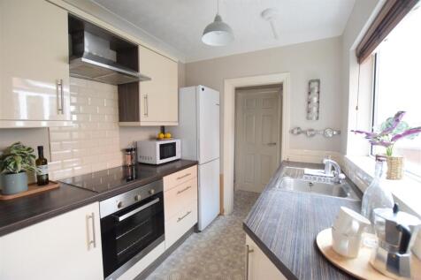 27/28 - Whitehall Grove - Student House photo 3