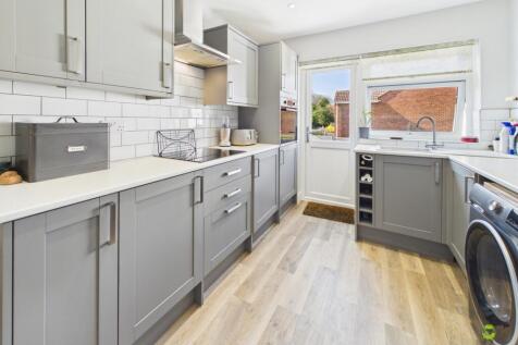 Presented by Clinton at EweMove Bexleyheath and Da