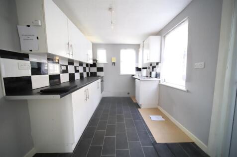 KITCHEN.JPG