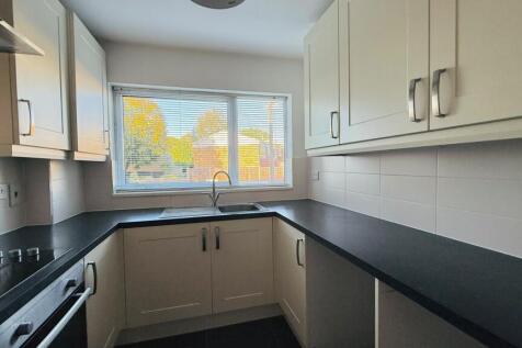 Sedley Close, Rainham photo 4