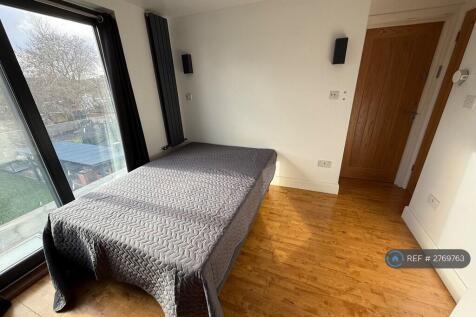 Double Room (Private)