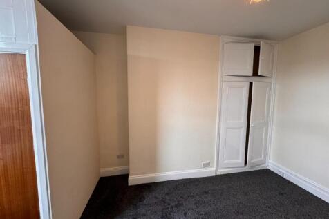 40 Gay Lane, Otley photo 5