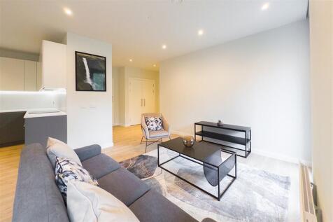 The Gate, Meadowside, M4 photo 5