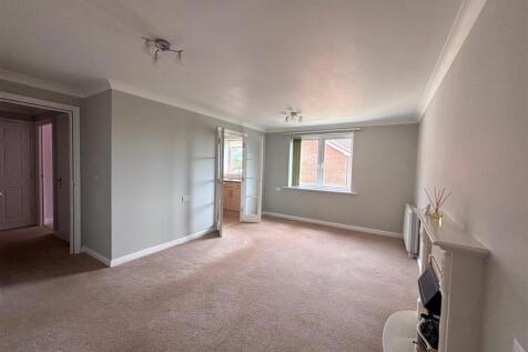living room 3.jpg
