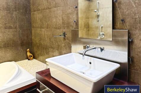 Ground Floor Bathroom