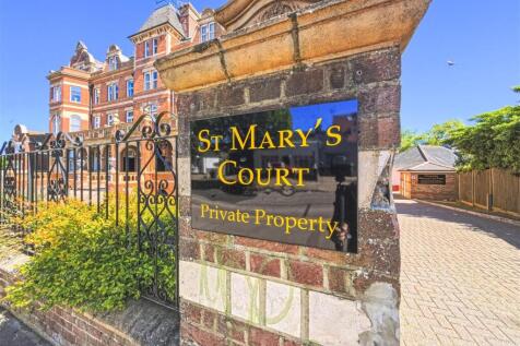 6 St Marys Court (8).jpg