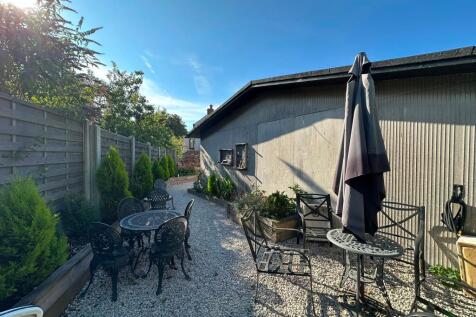 Rear garden available for residents