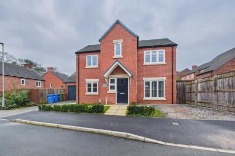 4 Bedroom Detached House - For Sale