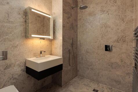 17828_b146c53f-ba...