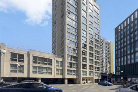 Apartment 467, Metro Central Heights - a73bJeoR4fA