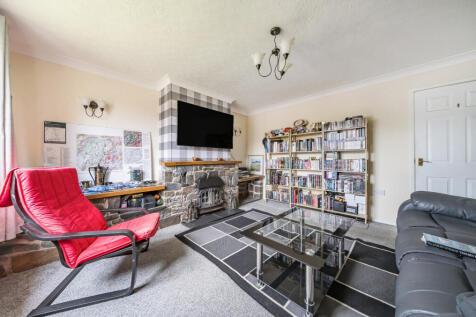 1369821-9-68efcc8...