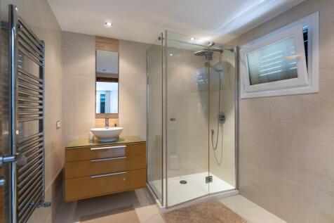 Bathroom (1)