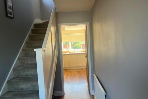 71 Sentance Crescent - 016.jpeg