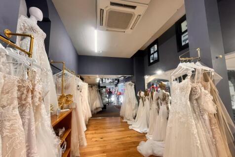 Retail Property (high street) to rent Image 4