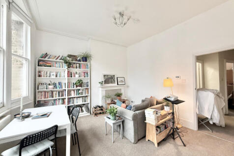 2 Bedroom Flat for Rent