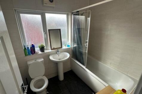 Laxton Avenue, Nottingham, Nottinghamshire, NG6 photo 5